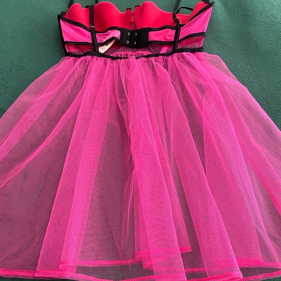 Victoria’s Secret Black Cage Babydoll - Picture 8 of 13